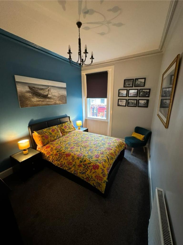 Edinburgh Two Bedroom Apartment With Free Side Street Parking 24 Hours ภายนอก รูปภาพ